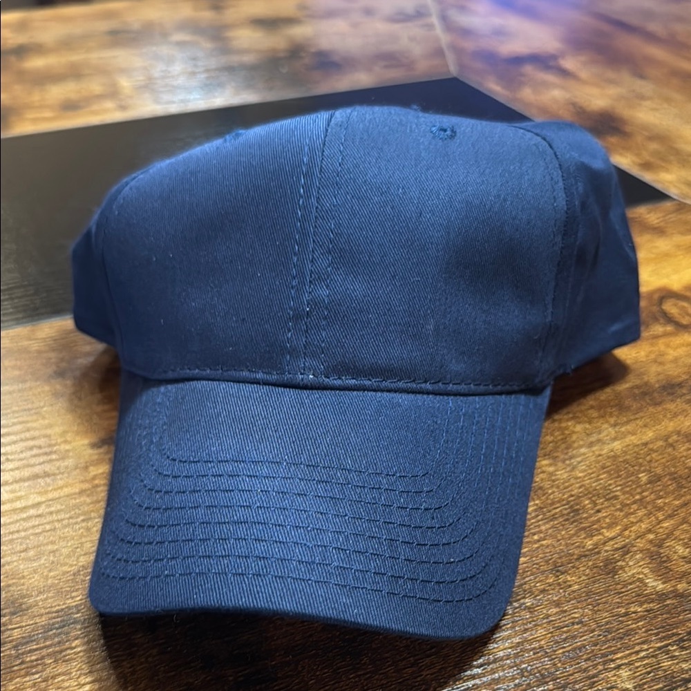 Navy Blue Cotton Blend Baseball Hat with Curved Bill NWOT - Picture 1 of 3